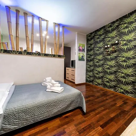 Newhouse Dei Mille Apartment