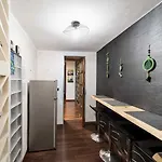Newhouse Dei Mille * Bari