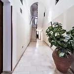 Newhouse Dei Mille Apartment